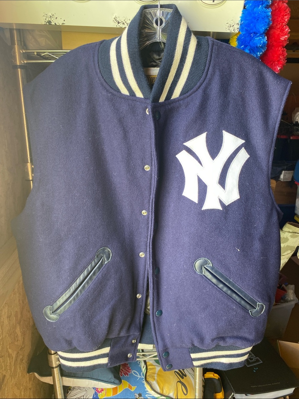 Mitchell & Ness /COLLECTION NY Navy & White Letterman-Style Men’s Vest